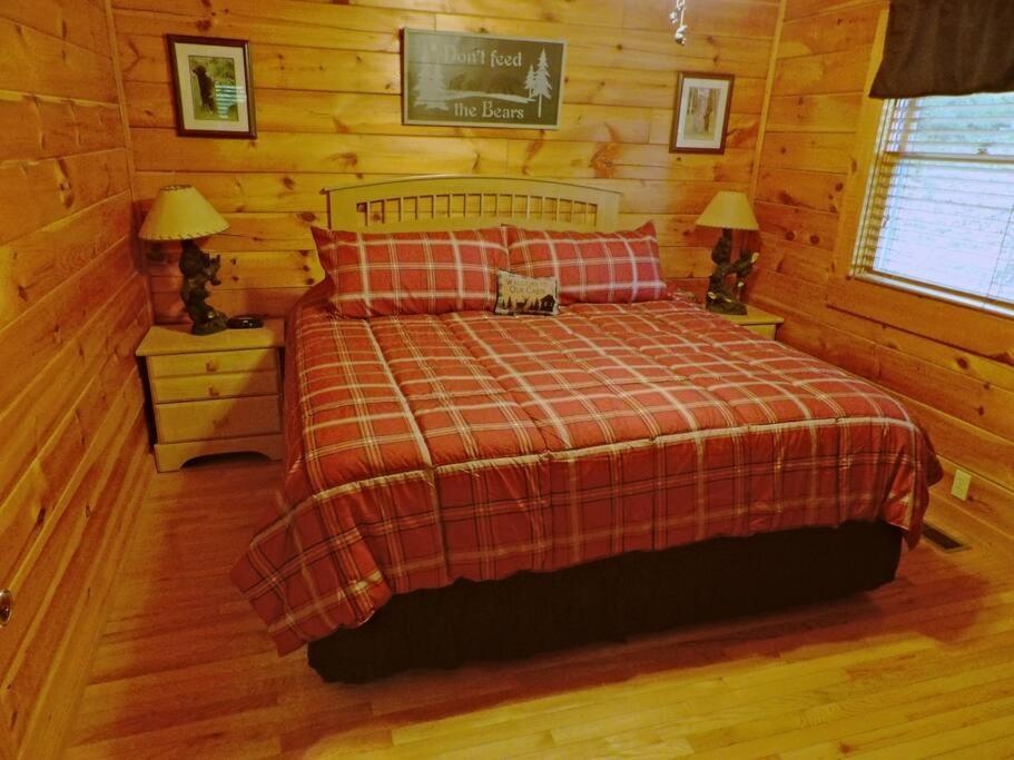 Villa Yogi'S Den: Breathtaking Views! 3 Min To Dollywood, On 1 Acre! à Sevierville Extérieur photo