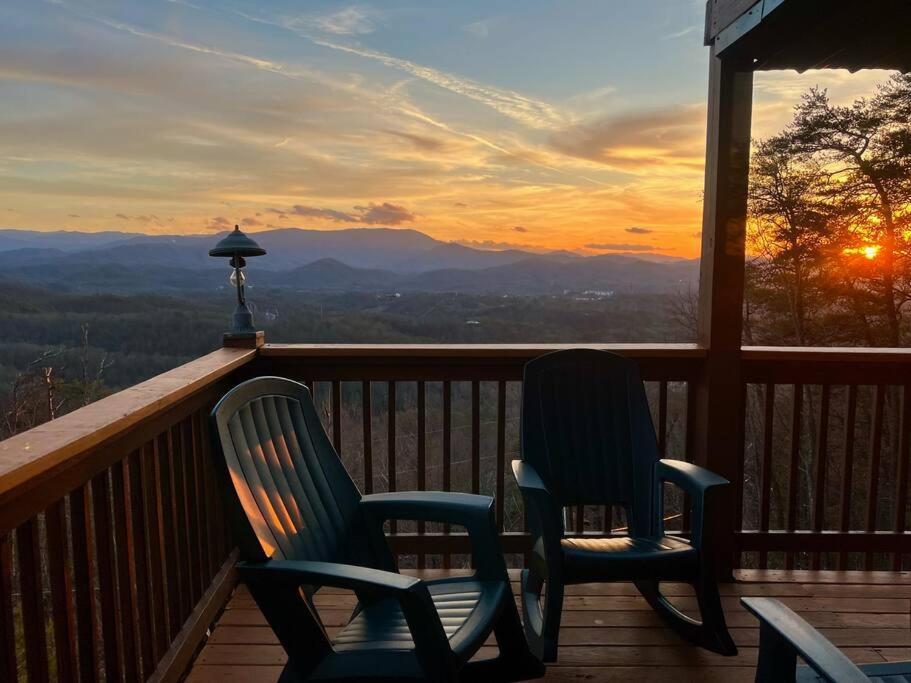 Villa Yogi'S Den: Breathtaking Views! 3 Min To Dollywood, On 1 Acre! à Sevierville Extérieur photo